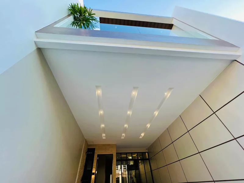 ELEGANT CONTEMPORARY MINIMALIST TRIPLEX FOR SALE IN BF RESORT VILL, LAS PINAS