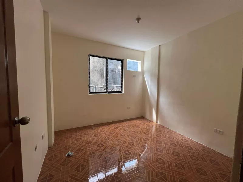San Juan Pre Selling Townhouse with 2 BR Plus Mezzanine Pinaglabanan 9M Only SD