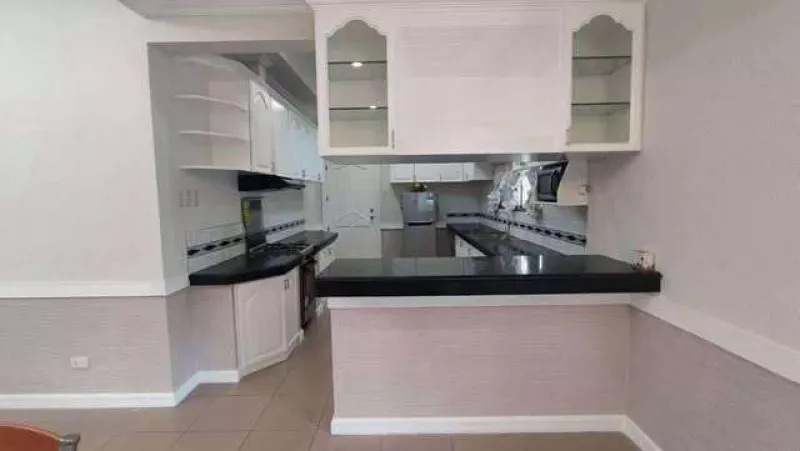 Stunning Bungalow with spacious garden for rent in Angeles City Subd.