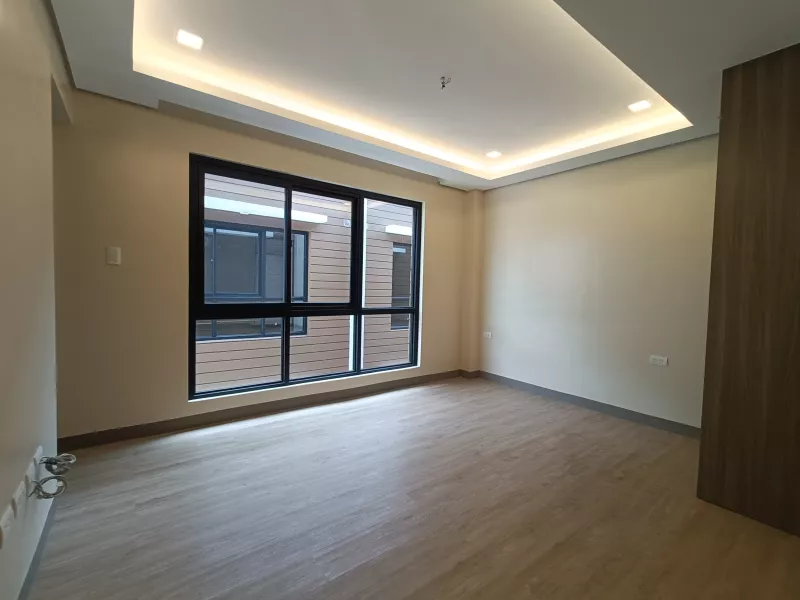 3 Storey 4 Bedrooms Townhouse 22M unit for sale Teachers Village Quezon City-MAA