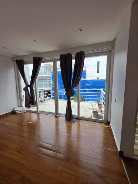 Townhouse For Rent in Mahogany Place 3 Acacia States Taguig City
