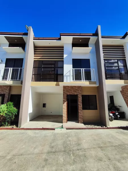 3BR 2 STOREY TOWNHOUSE NEAR INTERNATION SCHOOLS IN TALAMBAN CEBU CITY - JSN