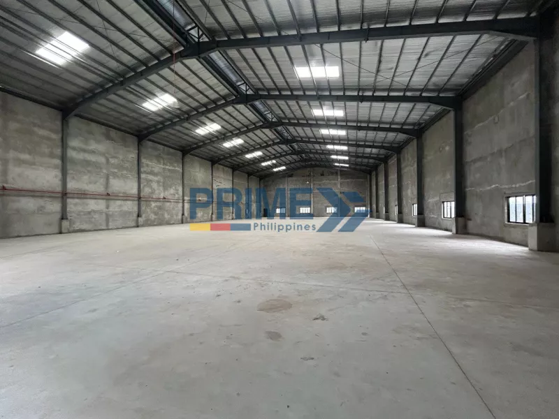 WAREHOUSE FOR LEASE - 1038SQM Near Paso De Blas Exit - w Private Restroom, etc.