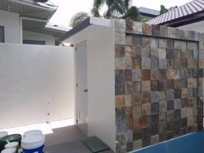 Rent a two-story home in Pulu Amsic with four bedrooms and a pool.