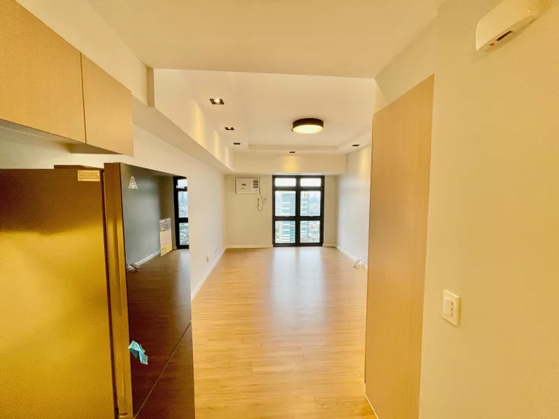 The Travertine at Portico | Studio Condo Unit For Rent - #8032