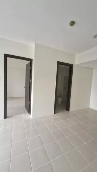 Rent to own 2 bedroom Condo for Sale in Makati Move in San Lorenzo Condo RFO