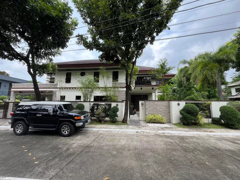 For Sale House and Lot at Hillsborough Alabang Village
