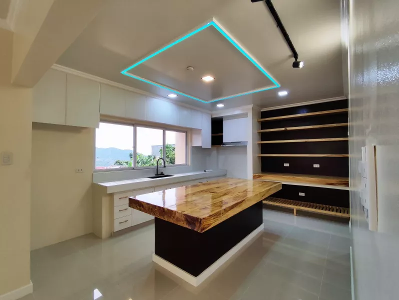 Brandnew Elegant House with Roofdeck for sale in Brgy San Luis, Baguio City-MAA