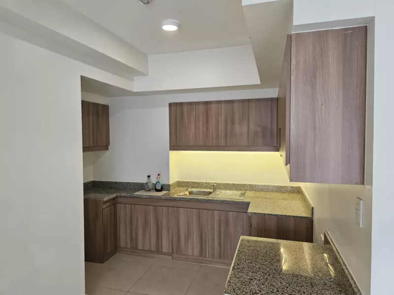 Fairlane Residences Rush Sale 3BR 81.5sqm P10. 5M in Pasig