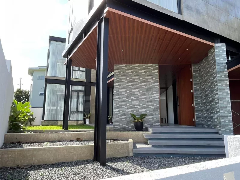 5 Bedroom House and Lot in Treveia Nuvali