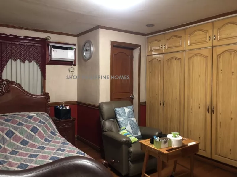3 Story Residential & Commercial Building for Sale in Bangkal, Makati City !