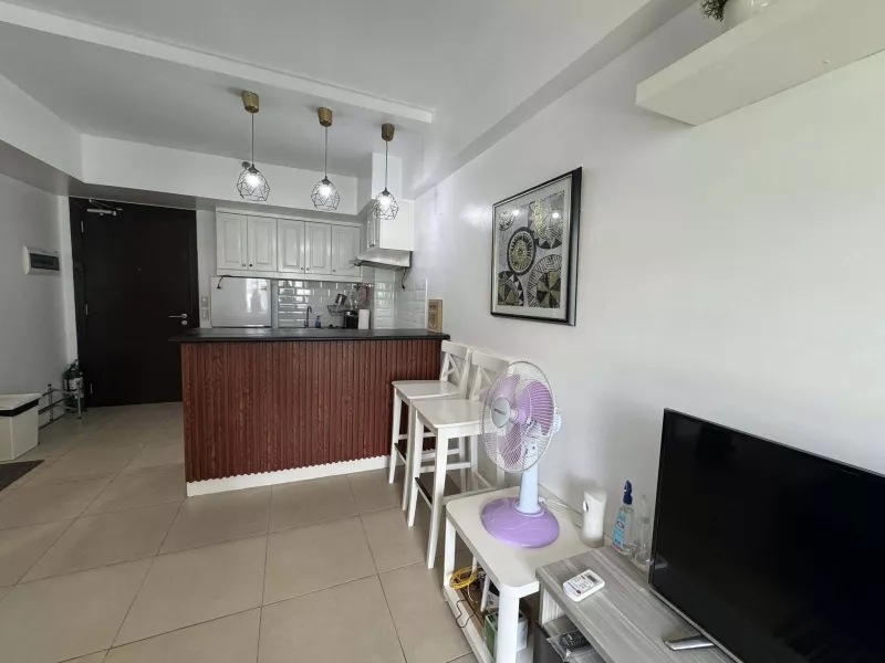 1BR BGC Condo Avida 34th Street Fully Furnished Condo For Rent in Taguig