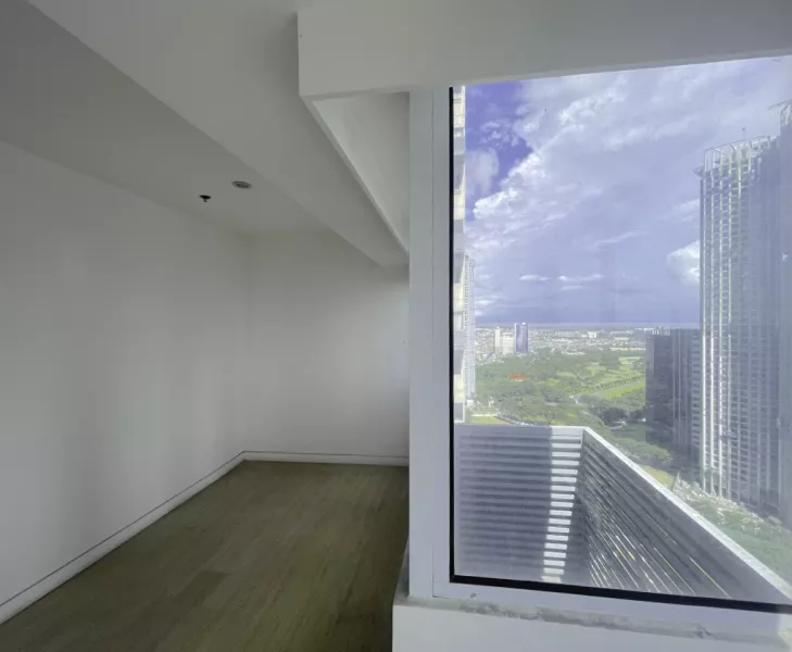 Condo for Sale in Fort Victoria, BGC, Taguig City with Flexible Payment Terms!