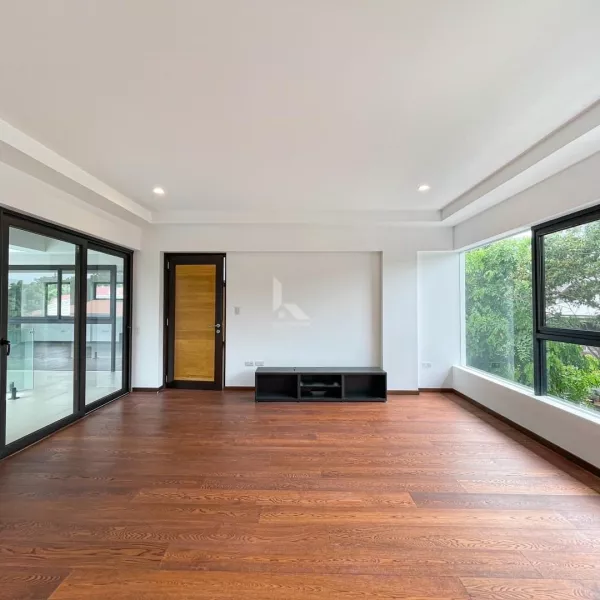 Brand New Tri-level 4 Bedroom in Hillsborough Alabang