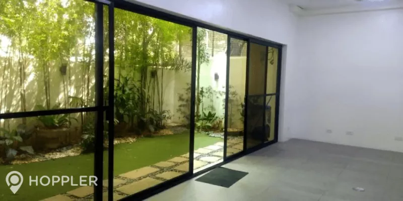 2BR House for Rent in Ecology Village, Makati - RR2402182