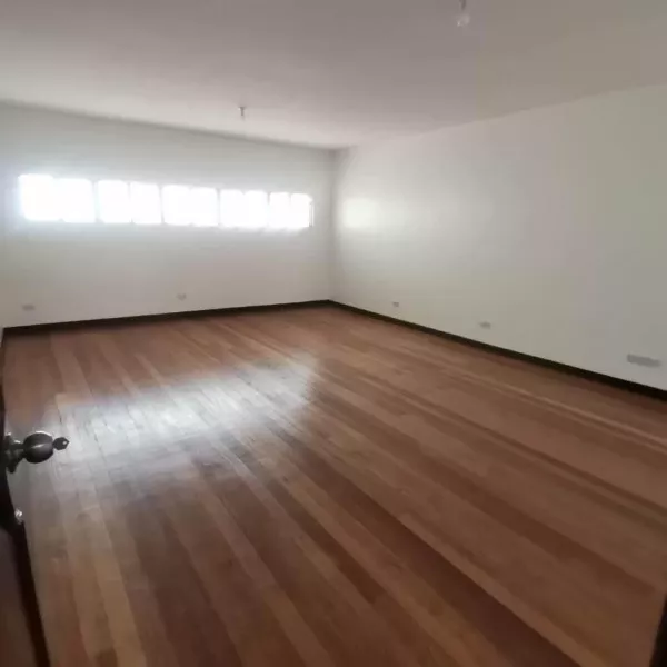 PN56160 Duplex House for Rent in MAKATI!