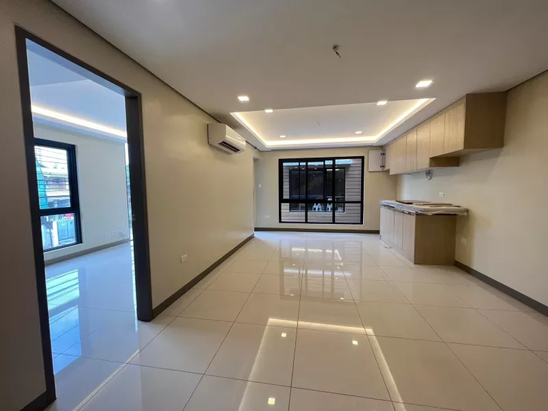 3 Storey Townhouse in Teachers Village Quezon City with Own Gate nr Kalayaan SD
