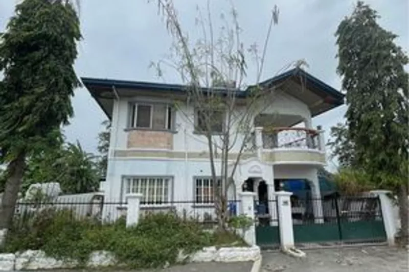 4BR House and Lot for Sale in Baybreeze Subdivision, Taguig City