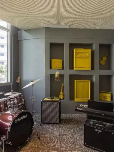 Penthouse Studio for Sale at The Residences at Commonwealth