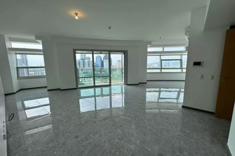 204 sqm 3 Bedroom Suite in Imperium, Capitol Commons, Pasig City