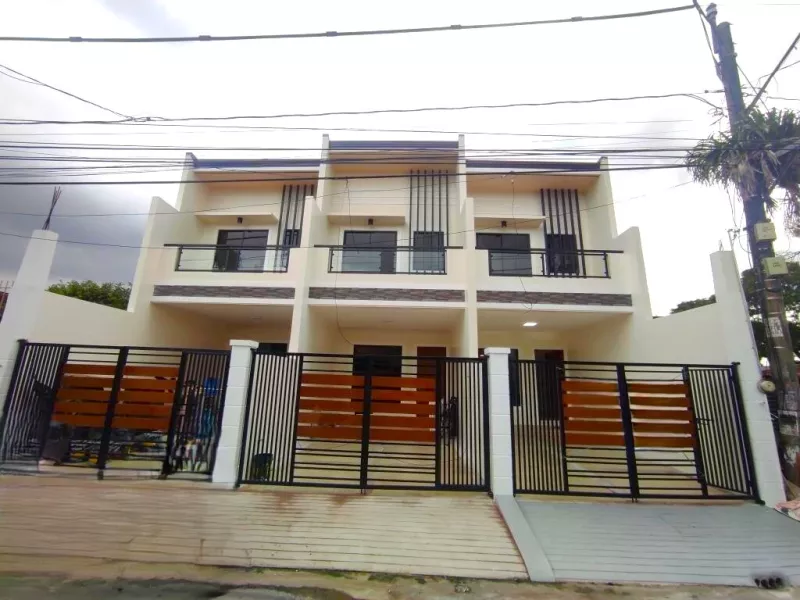 Newly Built 2Storey Triplex House & Lot for Sale in Pilar Village Las Piñas City