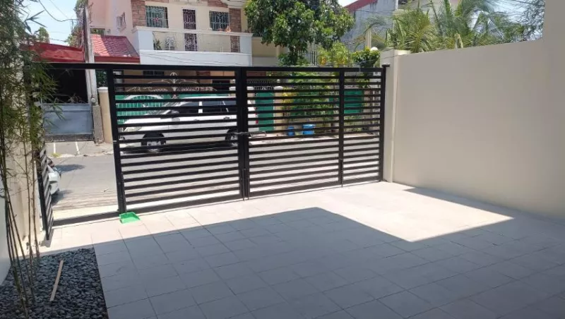 Duplex 3 Bedrooms House for Sale in Better Living Paranaque inside Village - JB