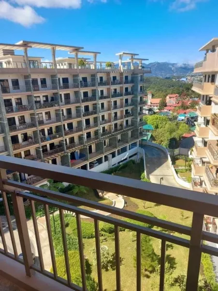 3 Bedroom Unit with Parking for Sale in Bristle Ridge, Baguio City