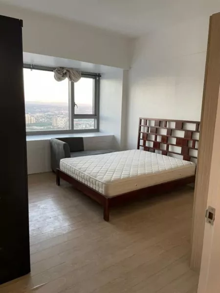 One Shangrila Place South For Rent Condo Mandaluyong 1BR with Balcony Furnished
