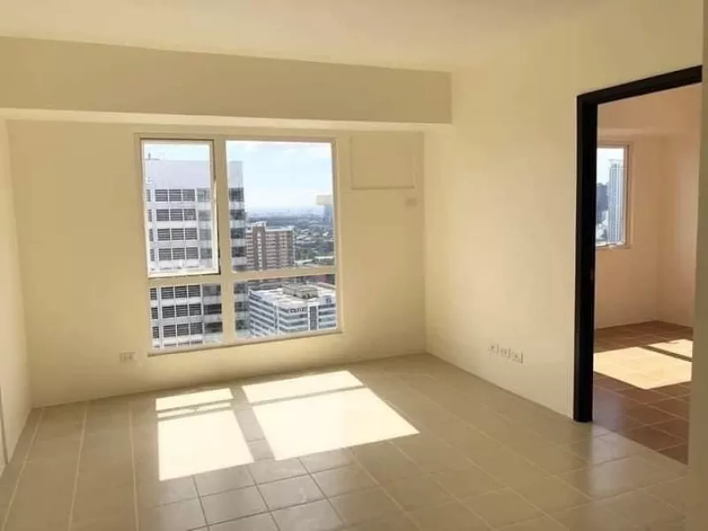 RENT TO OWN CONDO in Mandaluyong City RFO 1Bedroom NEAR Makati, Megamall, & BGC