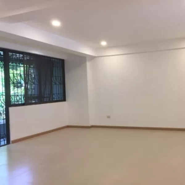 PN56245 Townhouse For Rent in NEW MANILA!