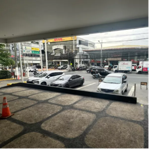 GF COMMERCIAL AREA FOR LEASE CHINO ROCES EXT