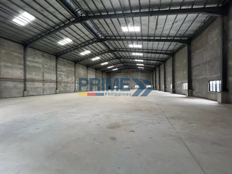 Spacious & Secure 1,038 sqm Warehouse for Lease in Quezon City!