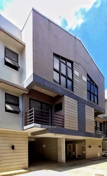 6.495M 16 Units Townhomes Cluster 3 Storey Townhouse in Tugatog,Malabon City JNA