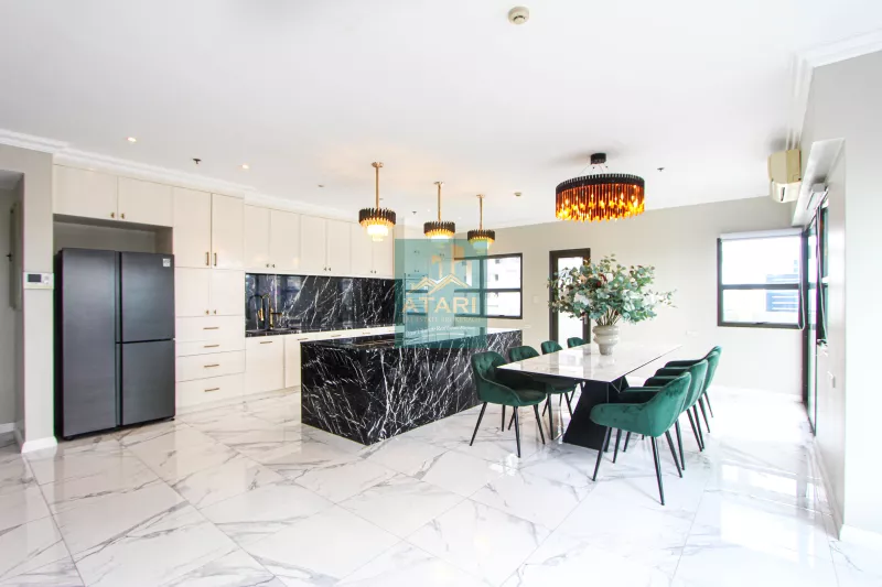 Luxurious 3BR Bi-level Penthouse in Avalon, Cebu Business Park for Sale!
