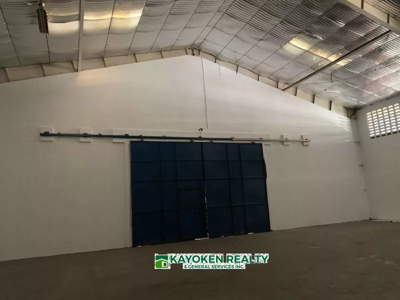 1025.16 sqm Warehouse for Lease, Libis QC