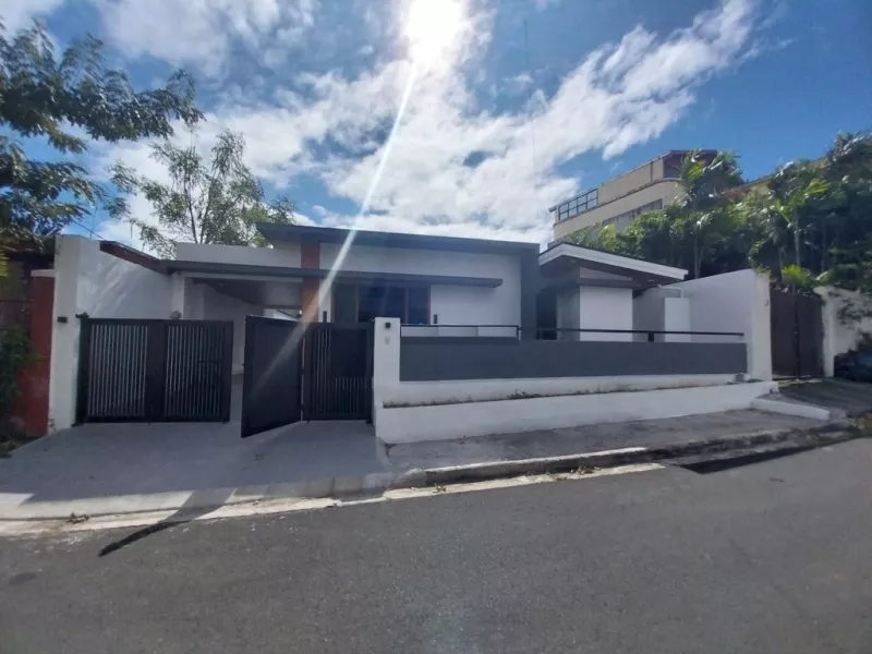 For Sale Fully-Renovated Bungalow Detached House and Lot in BF Almanza near in S