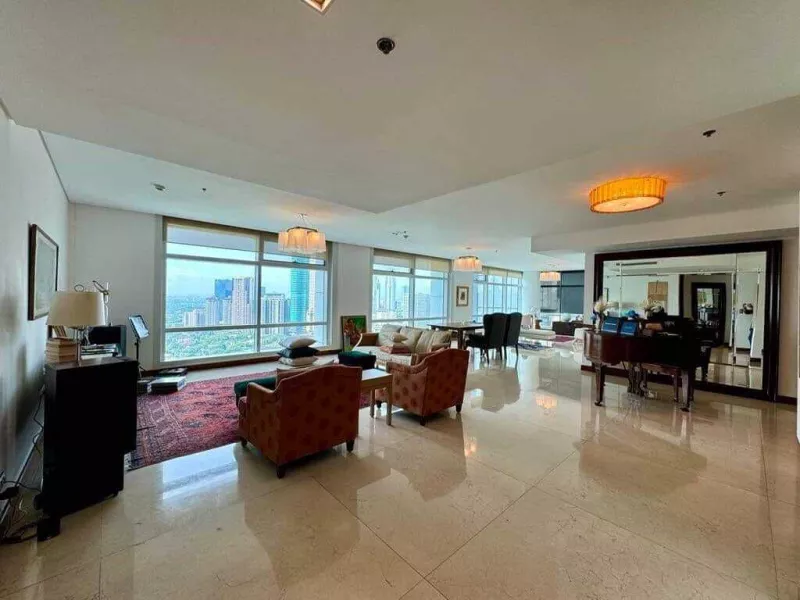 3-Bedroom Condo for Sale in Two Roxas Triangle, Makati