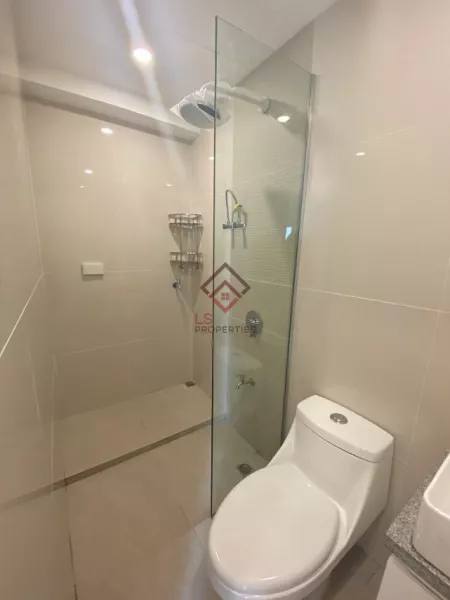 FOR SALE Spacious 1BR Unit with Parking at Victoria Sports Tower QC - SC105