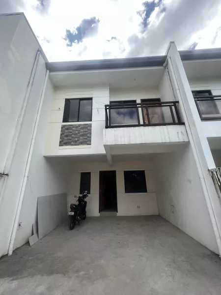 Preselling 2 Storey 3BR House and Lot in Quezon City near Reagalado Highway-JV2