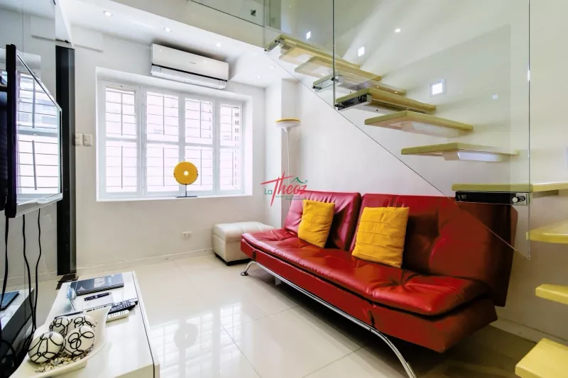 Loft Type Studio in Greenbelt Parkplace at MAKATI for SALE