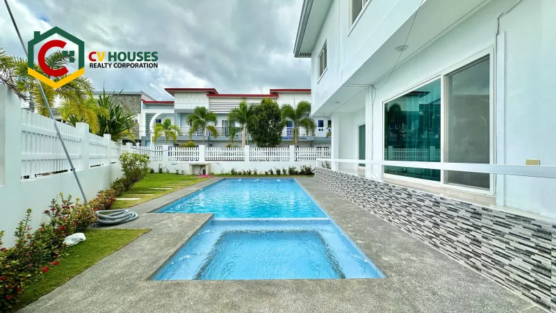 Corner Luxury House with Pool for Rent – Brgy. Cuayan, Angeles City