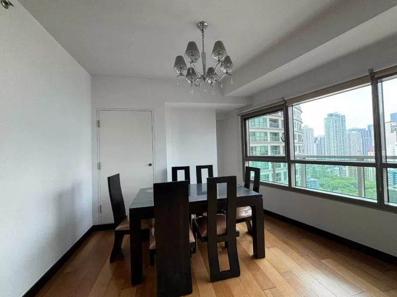 2 Bedrooms For Sale at The Residences at Greenbelt, Makati City