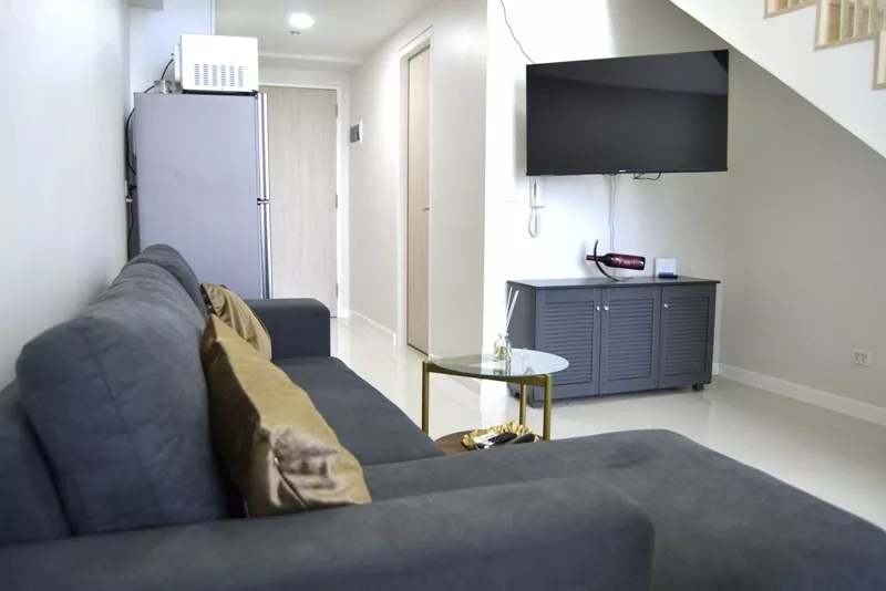 Rush For Sale One Bedroom Loft Unit (54.12 sqm) in Tower 2, Mandani Bay, Cebu