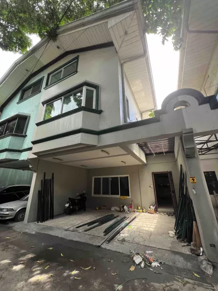 FOR RENT Renovated 4BR Duplex in White Plains, Quezon City - OBRH699