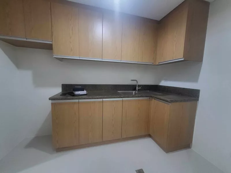 2 BR w/ Parking, Park West BGC taguig condo for sale, in front of Mitsukoshi Mal