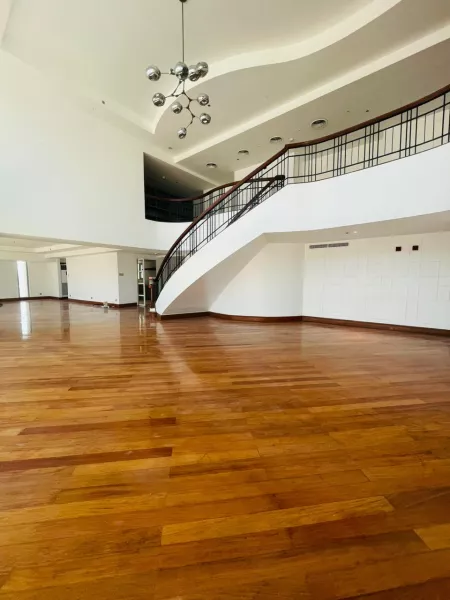 JSH - FOR SALE: 4 Bedroom Unit in Fraser Place, Makati