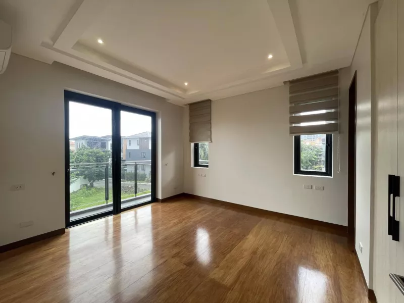 5BR 5-Bedroom House and Lot for rent in Mckinley Hill Village, Taguig