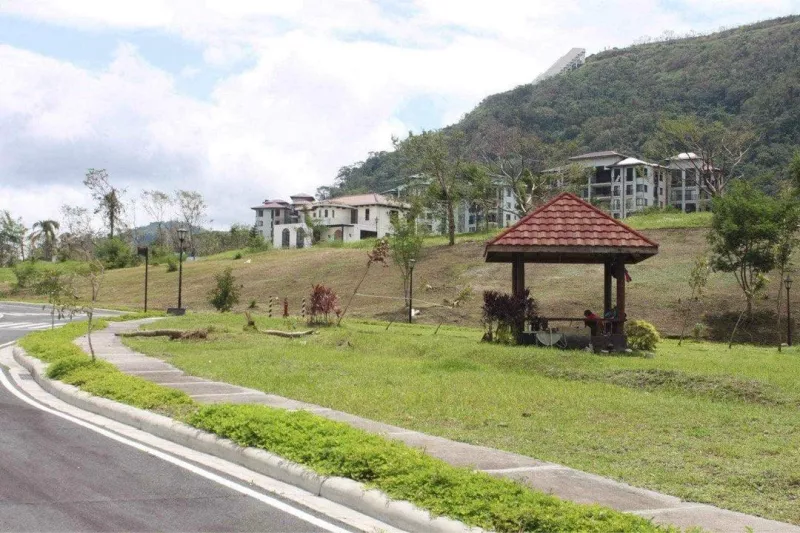 MELO - FOR SALE: 280 SQM Residential Lot in Sierra Lago at Tagaytay Midlands, Ta