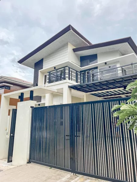 FOR SALE: 3BR House and Lot in Sun Valley Subd., Paranaque City