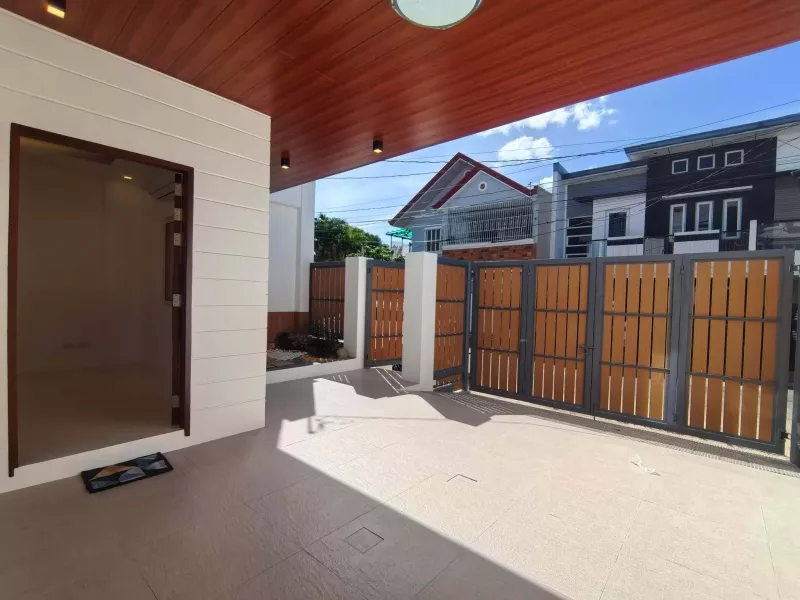 Single Attached House with Modern Design in Upper Antipolo near Robinsons Place